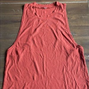 Alo yoga muscle tank!